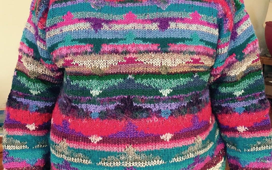 I knitted this #sweater in 1990. It has more than 40 colors. This is a true #intarsia #knitting.