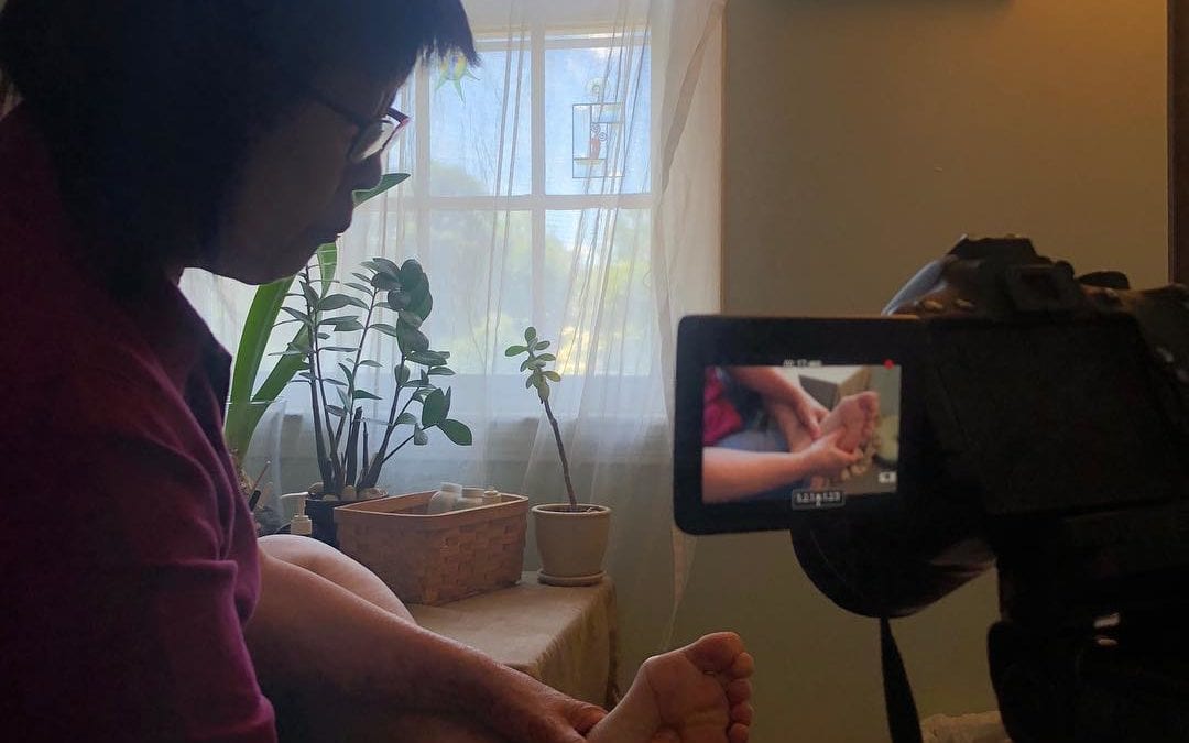 Filming reflexology for Promoting Relaxation and releasing Stress for Healing Place Energy School . #selfcare #energyhealing #bewell #chakras #positivity #ENERGY #mindbodyspirit #selfhealing #holistic #highvibelife #reiki #health #donthatemeditate #belight #energyhealers #beintheflow #energymedicine #breaknegativity #mindfulness #getintouch #reflexology #HealingPlaceEnergySchool