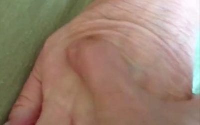 What do I feel for when I give a #reflexology session? Check out my video as I help to clear this client’s #sinuses. If you are looking to explore reflexology and need more information, call the Healing Place 508-359-6463. #healing #selfhelp #energy https://www.facebook.com/HealingPlaceEnergySchool/videos/10156587375173221/