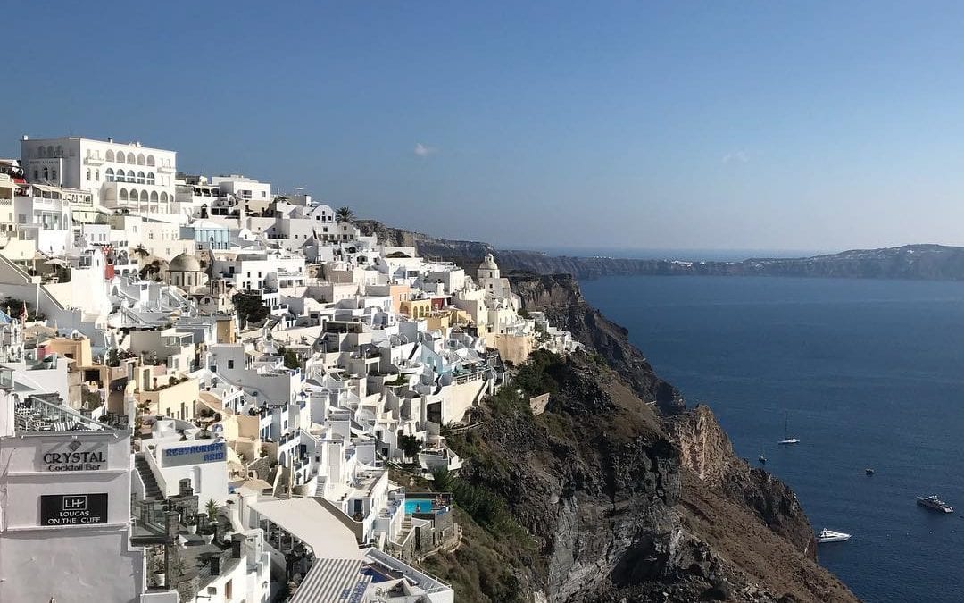 I’m blessed that I’ve been been able to fulfilled a life long dream #santorini #greece #healing #healingplacemedfield #HealingPlaceEnergySchool #bythesea #athena