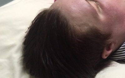 I just made a live video while working on a client to manually clear her #mucus #congestion caused by a #cold. She felt better afterwards. If you would like to incorporate #reflexology into your #wellness plan, contact the #HealingPlaceMedfield 508-359-6463 https://youtu.be/d-OBhwQQJnU #holistic #selfcare #coldbuster