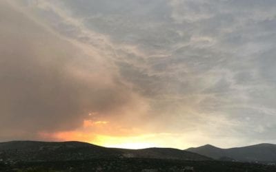 Mentally Free Mentally free is when you allow yourself to enjoy the moments of each day without worrying about what you have to do. Give yourself permission to feel the calm is quintessential to finding inner peace and joy. Helen Chin Lui, www.healingplaceenergyschool.com #peace #calm #findyourcenter #lettinggo #healing #mentalspace #sunset