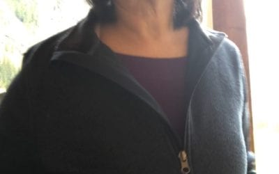 Stillness versus Being Stuck Everyone experiences “stuckness,” but it doesn’t have to be like this. We all have the ability to be in the flow, but our every day living do not give us enough opportunity to live in an consistent uplifting manner. I want to help you to break your vicious “stuck” cycle so that you have more joy in your life. Wouldn’t it be great if your family, friends don’t make your crazy or work don’t make you stressed? Check out my online classes, Chakra 101 Know Your Energy to break this cycle. To help you to make a shift to positive flow, I’m offering you a 25% discount — Chakra 101 Know Your Energy, through May 7th! Take advantage of this limited time offer today! https://www.healingplaceenergyschool.com/kye/ #healing #energyhealing #bewell #chakras #positivity #ENERGY #lightworker #mindbodyspirit #selfhealing #holistic #highvibelife #reiki #health #donthatemeditate #belight #energyhealers #lightworkers #stuckenergy #positiveflow