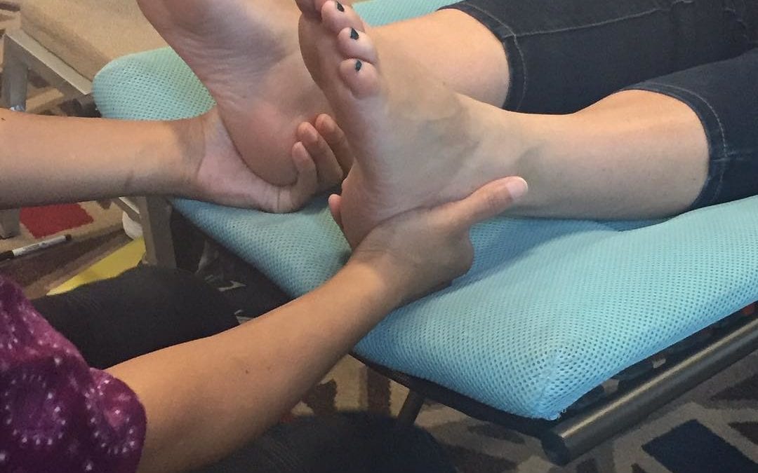 I’m surprise to see the number of summer colds this year. For those who need extra help here is a foot reflexology for cold relief. Need help with finding relief from pain, colds, digestive problems? Give the Healing Place a call 508-359-6463 Here is a foot reflexology for cold relief https://youtu.be/OGnF0vkRrh8 #healing #energyhealing #bewell #chakras #ENERGY #mindbodyspirit #selfhealing #holistic #highvibelife #reiki #health #donthatemeditate #belight #energyhealers #beintheflow #energymedicine #breaknegativity #mindfulness #reflexology #coldrelief