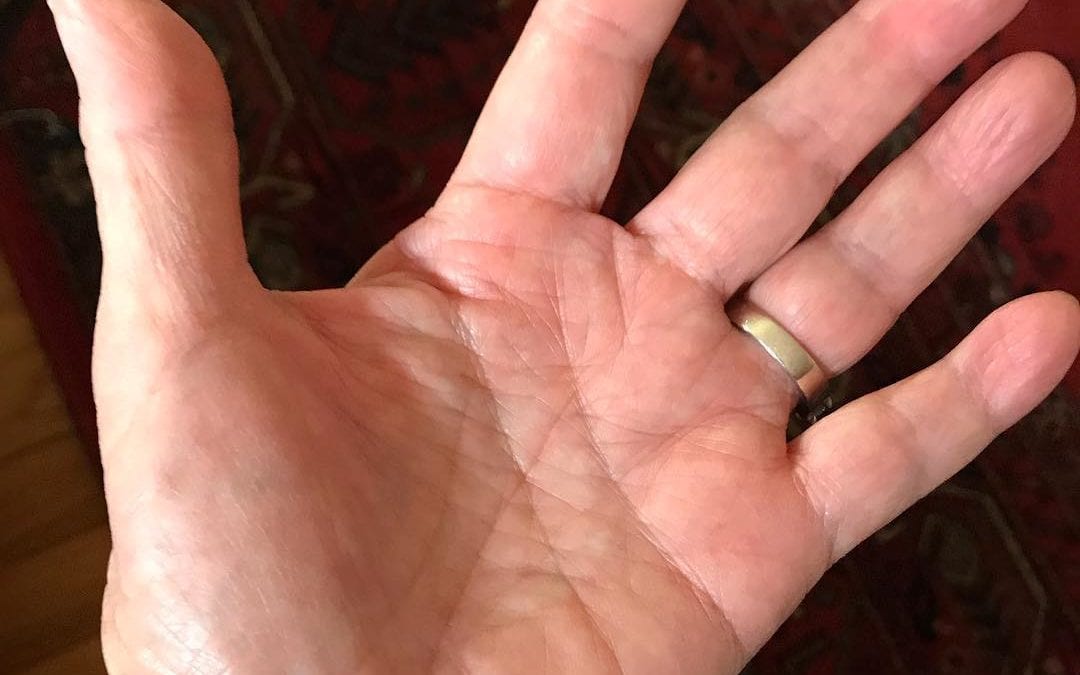 I think I’ll make a video this week how to care for hands before giving a #reflexology session. These tips will be helpful to prevent #carpaltunnel problems too. #selfcare #healingplacemedfield