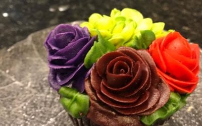 Bouquet of flowers cupcake. Just what I needed. Thank you #cupcakes #sweet #bakerylove #healingplacemedfield #healingplaceenergyschool